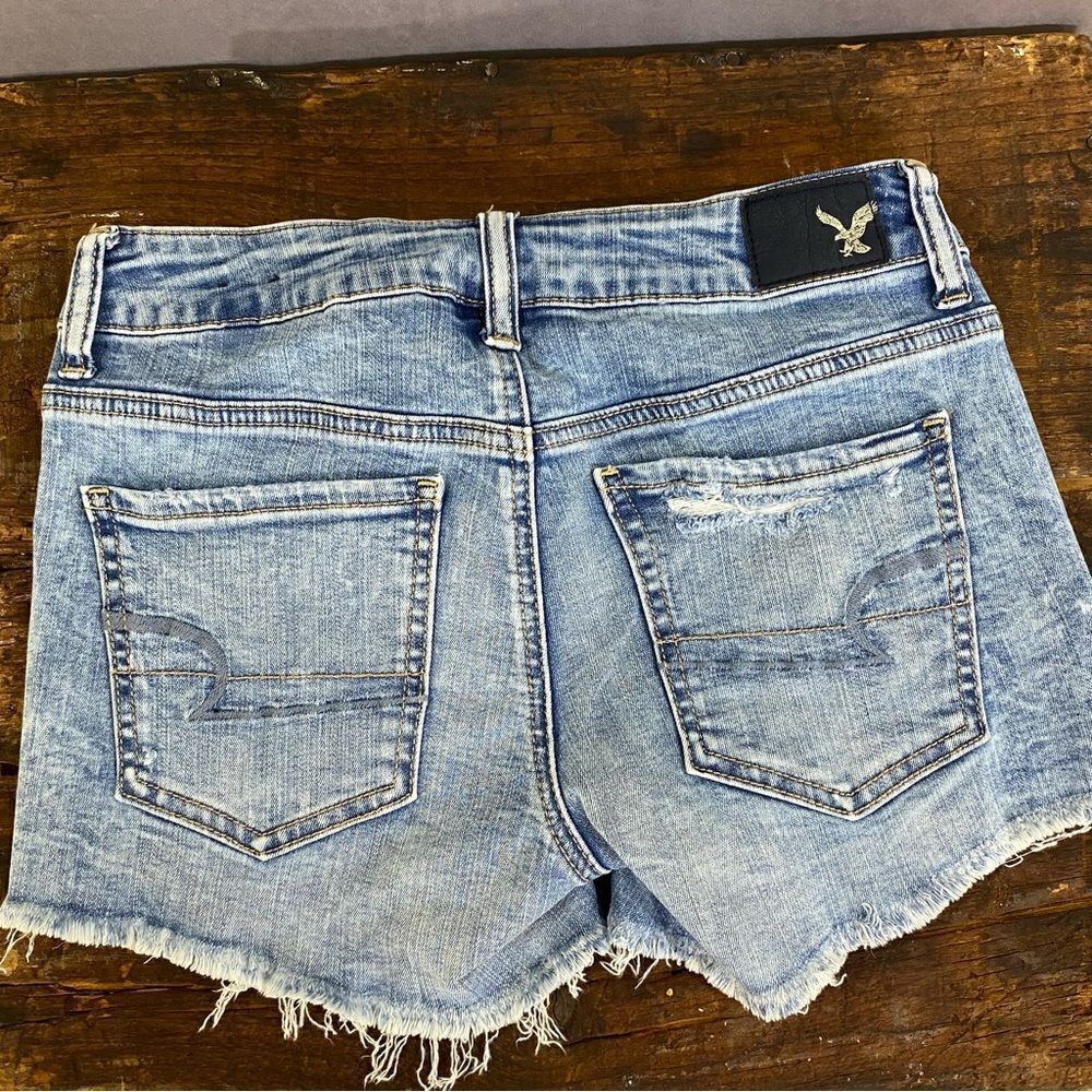 A.E.O. Midi Cut-off Jeans Shorts | Super Stretch | Size 4 - Picture 3 of 5